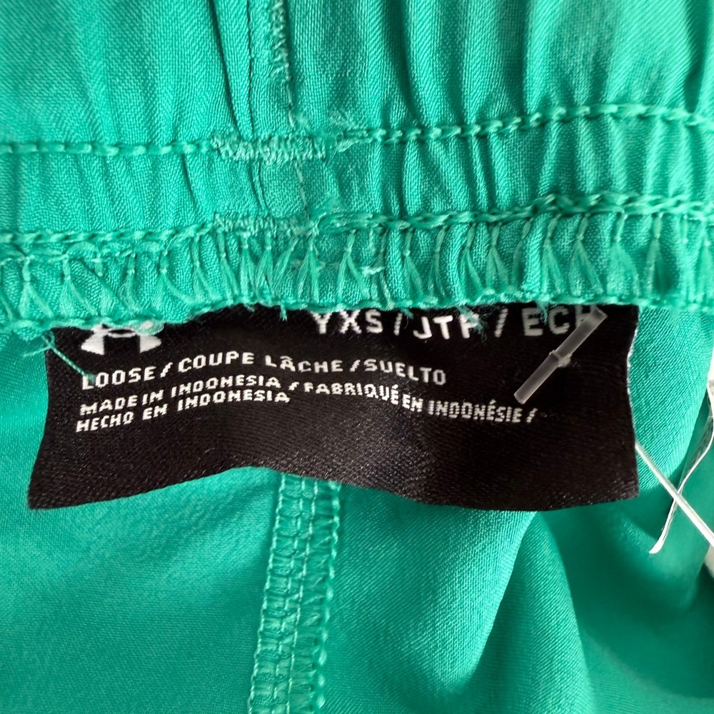 Under Armour UA Boys XS Green Woven Graphic‎ Shorts Athletic Training Loose Fit - Picture 4 of 9